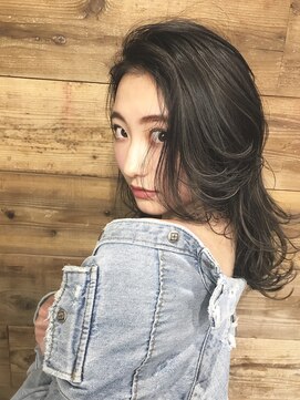 フォーク(FOLK) 恵比寿_外国人風ハイライト_ナチュラルグレージュ_波ウェーブ