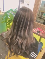 カットツー(Cut2)&nbsp;カラーしてシールエクステ