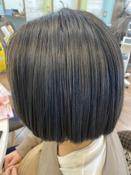 ヘアー バイ ミーズ(hair by Mii’s) ハイライトローライト【白髪ぼかしにも◎】