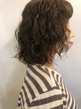 ロティー(loty) 【hono】前上がりボブパーマ/暖色系カラー