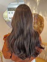 ユニ 表参道(uni)&nbsp;uni新野　　柔らかブラウンカラー　ロングヘアスタイル