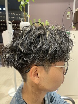 イースト(YEAST) メッシュパーマヘア♪