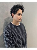 野暮ったくスパイキーショート