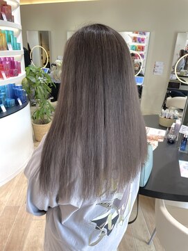 ケンジ 平塚 アネッタ(KENJE annetta) グレージュ