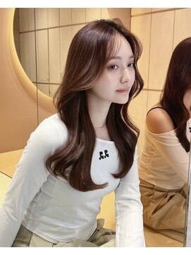 グロー 大宮(GLROW) □ 韓国大宮顔周りレイヤーカットくびれヘアワンホンヘア