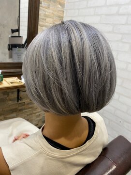 アトリエナガノ(atelier nagano) ニュアンスカラー/センターパート/ツヤ髪スタイル/ブルージュ