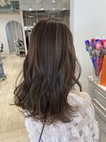 シェノン 赤羽店(CHAINON)&nbsp;上品な大人女性柔らかいオリーブベージュ北区赤羽エアリーヘア