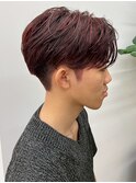 メンズ◎ツーブロック×ワインレッド最旬トレンド刈り上げ