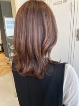 ヘアーズ ギュゼルバヤン(hair’s Guzel Bayan)&nbsp;齋藤 ゆか