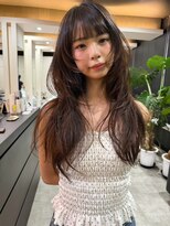 エイチ(H)&nbsp;レイヤーウルフ/顔まわりレイヤー/ダークアッシュ/韓国風/小顔