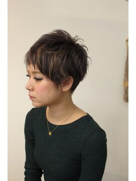 マハナ(Mahana by hair) 外国人風ベリーショート