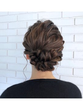 パーティーヘアアレンジ