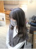 柔らかい雰囲気『アッシュグレー』
