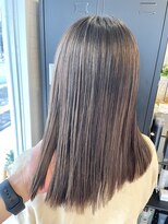 ミューラ(Miuelra)&nbsp;グレージュカラー