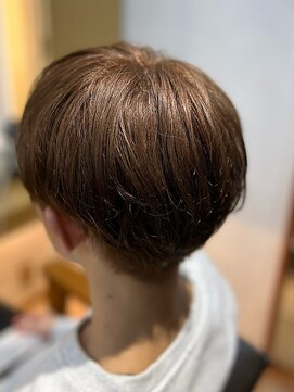 モテナ アット ベッピン(motenas at Beppin s) メンズカット/デザインカラー/ベージュ