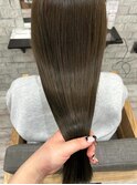 透明感たっぷりオリーブベージュ!