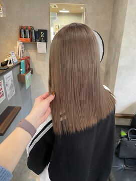 リエンス(RIENS) 【RIENS】ベージュ×植田亜優