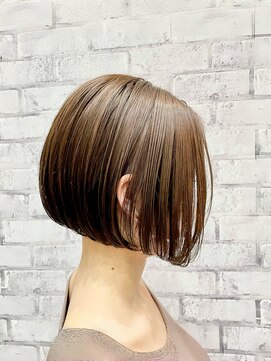 アース 上本町店(HAIR&MAKE EARTH) 20代30代40代前下がりストレート小顔補正立体ボブ