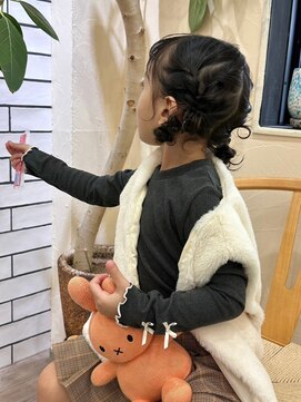 シフト(SHEEFT) キッズヘアアレンジヘアセット七五三お祝い結婚式お呼ばれ