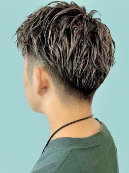 お洒落メンズ必見★経験豊富なスタイリストがマンツーマンで担当!乾かすだけで決まるスタイルで魅力徹底UP!