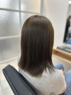 ナチュラルベージュ