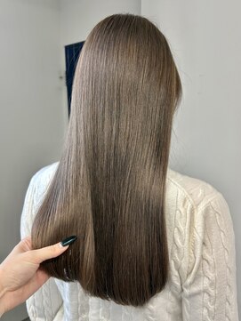 ヘアー アイス 御器所本店(HAIR ICI) ブリーチなし、赤み消しブラウンカラー髪質改善トリートメント
