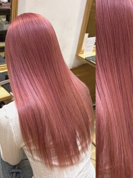 アロマ ヘアー ルーム 新宿3号店(AROMA hair room) ケアブリーチで作る大人かわいいピンクカラー