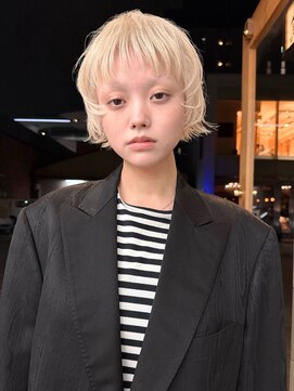 トゥコ(tuco) ショートウルフ/レイヤー/ネオウルフ/ハイトーン/ブロンド