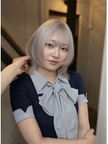 アメリ(AMELIE) 【和田 仁】ウルフカット/ホワイトカラー