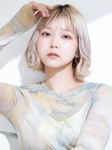 ラフィス ヘアー パーク 枚方2号店(La fith hair park)&nbsp;【La fith】ホワイトブロンド×外ハネボブ×ケアブリーチ