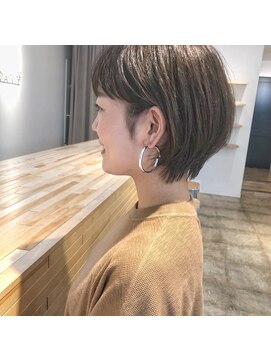 アオイ(aoi.) 天神【aoi.】 ショートボブ