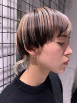 ウム(UMM)&nbsp;【UMM國守】ショート×ハイライトホワイトベージュ