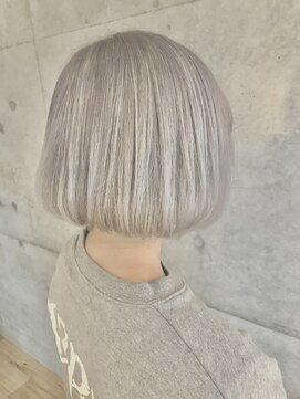 スロウ(SLOW) ホワイトカラー/ブリーチ3回以上必須