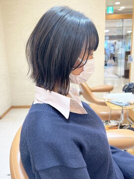 モリオ フロム ロンドン サッポロファクトリー店(morio FROM LONDON) 【morio】札幌ボブ　ぱつっと外ハネエアリーボブ