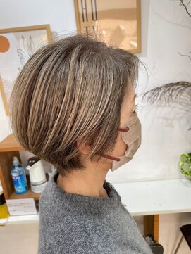 ウタシロイロ(uta shiroiro) 白髪ぼかし