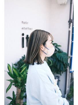ヘアー アトリエ イチ(hair atelier iti) グレージュ×外はねミディアム