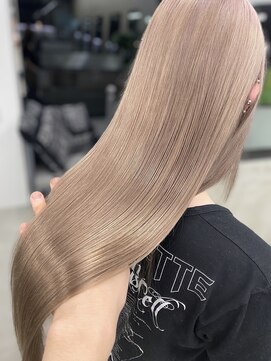 ジーニーホリエ(Geniee horie) Geniee horie 【艶髪×ミルクティーベージュ】