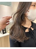 くびれヘア ミディアム レイヤーカット 前髪 グレージュ