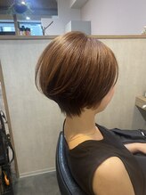 ロメリ(Romeri) 丸みショートボブ