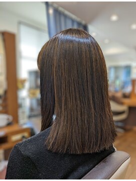 キッテ(Kitte) ツヤツヤワンレングス