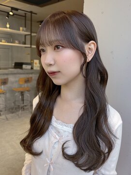 カシュカシュ 表参道(cache cache) シースルー前髪おくれ毛カットミルクティーブラウンダブルカラー