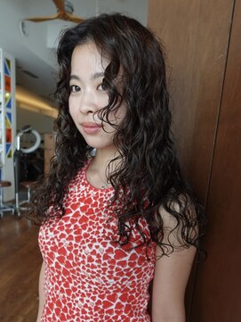 ビュートリアム 七里ヶ浜(BEAUTRIUM) 似合わせ海外風ロングナチュラルパーマ【福井ユウリ 湘南鎌倉】