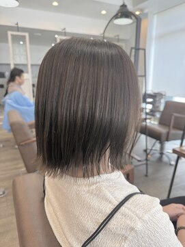 ビズヘアー グランバース(bisou hair grandbase) オリーブブラウン