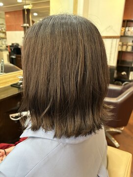 シャンプーボーイアネックス(SHAMPOO BOY Annex) 大人可愛い外はねボブby ERINA