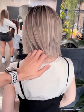 シェルヴ(XELVE) ミルクティーベージュハイライトバレイヤージュケアブリーチ