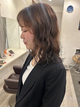 キキ(kiki) 【shiori】ふわっとミディアムパーマ