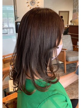 ディードア ニア(Ddoor Nia) ナチュラルストレート