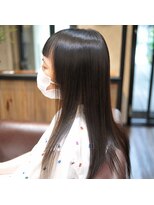 リビング(LIVING)&nbsp;自然な艶感の縮毛矯正ロング