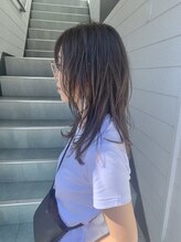 ヘアーワークスヴィクサス(HAIR WORKS VIXUS) 【山口圭亮】オリーブベージュ/ロングウルフ