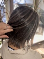 ヴィフ 大船(VIF)&nbsp;筋感バレイヤージュ/白髪ぼかし/脱白髪染め/大船駅/大船/TOKIO